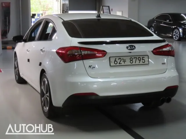 Kia K3 2013 photo 4