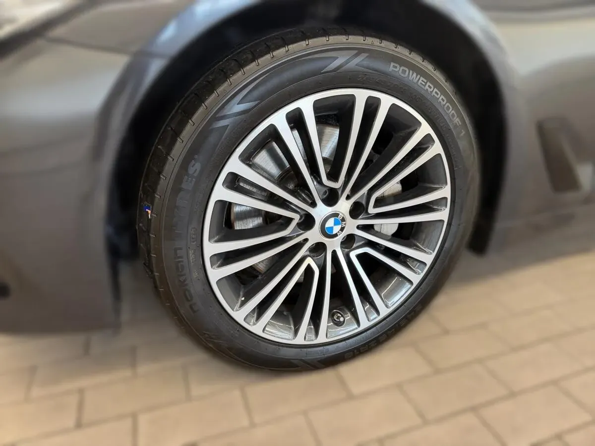 BMW 5Er-Reihe 530I 2018 photo 3