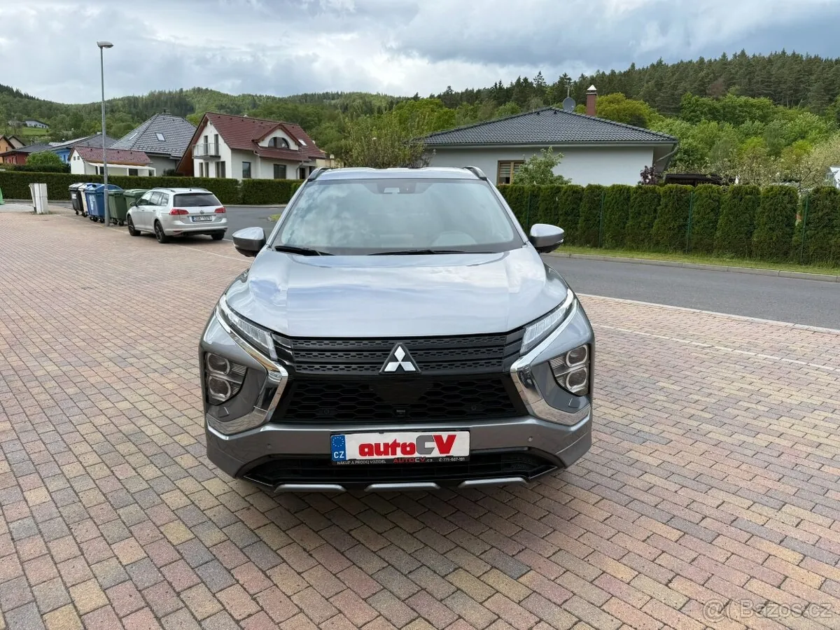 Mitsubishi Eclipse Cross 2024 photo 3