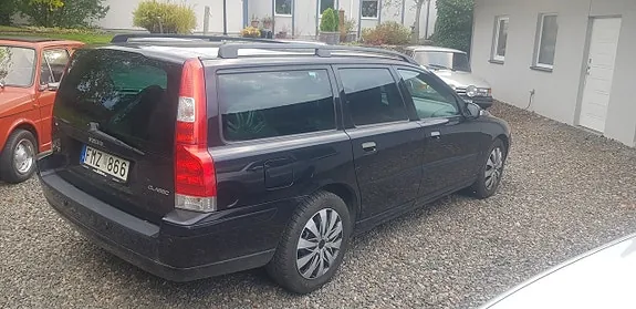 Volvo V70 2007 photo 2