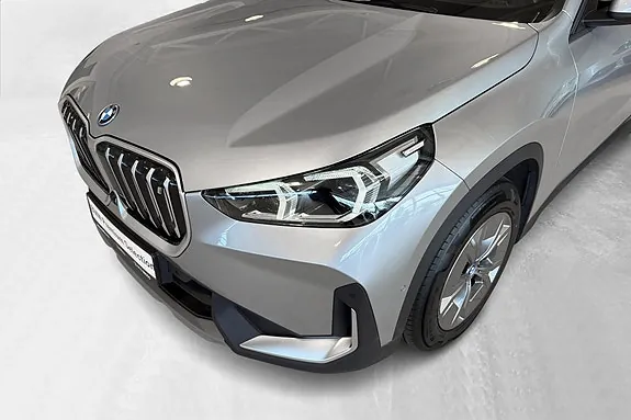 BMW Ix1 2023 photo 3