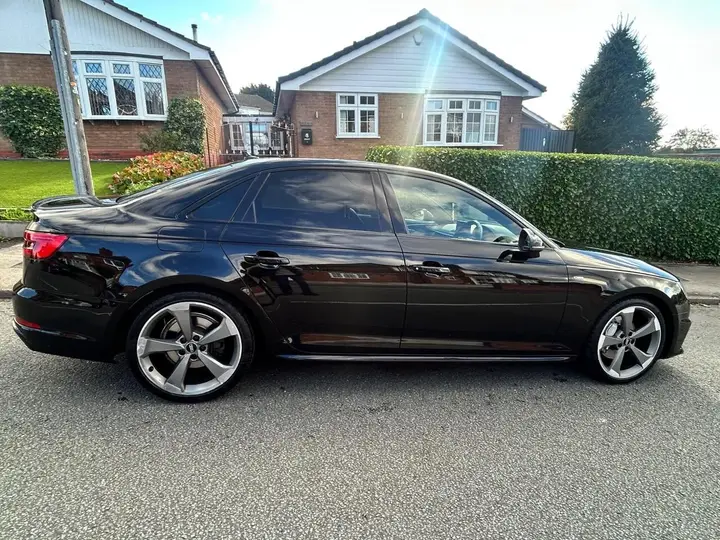 Audi A4 2019 photo 4