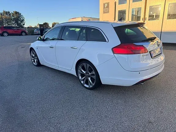 Opel Insignia 2010 photo 4
