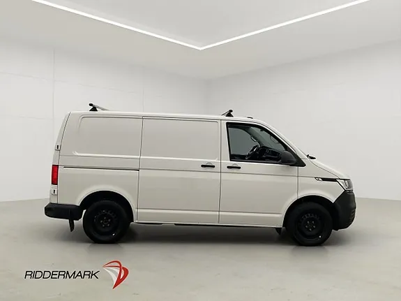 Volkswagen Transporter 2023 photo 2