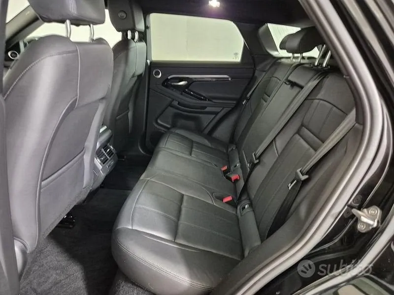 Land Rover Range Rover Evoque 2023 photo 5
