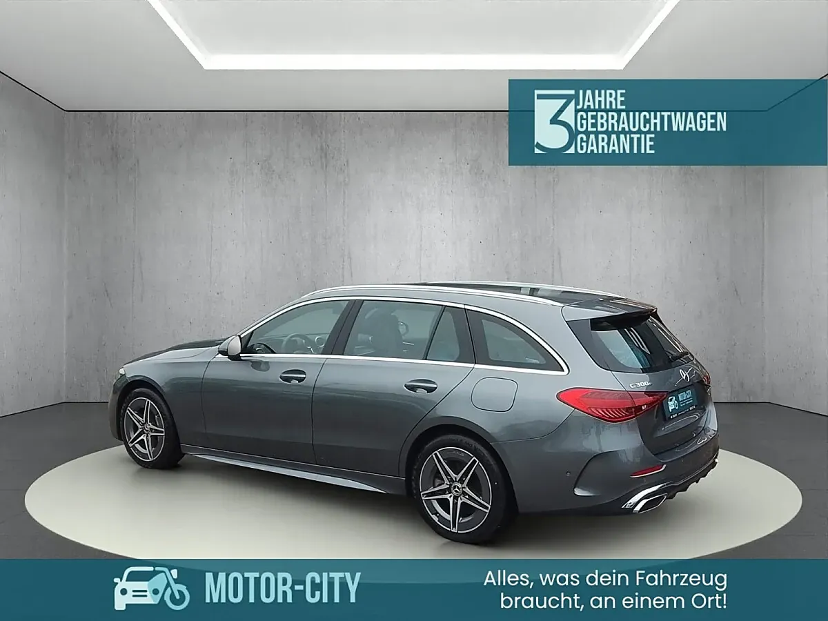 Mercedes-Benz C-Class 2023 photo 3