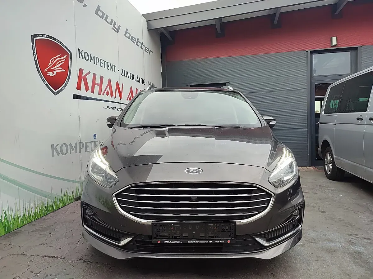Ford Galaxy 2022 photo 2