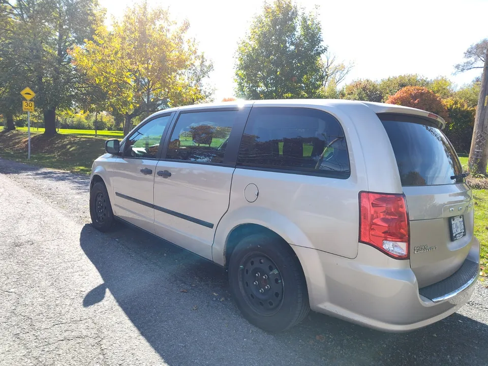 Dodge Grand Caravan 2013 photo 5