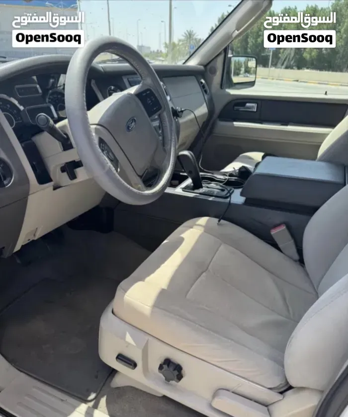 Ford Expedition 2013 photo 2