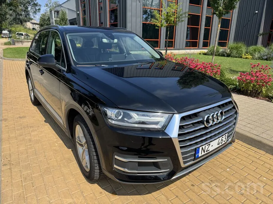 Audi Q7 2015 photo 2