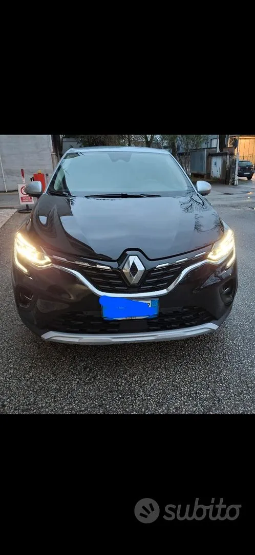 Renault Captur 2024 photo 2