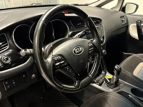 Kia Ceed 2013 photo 5