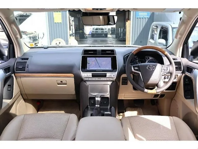 Toyota Land Cruiser Prado 2023 photo 2