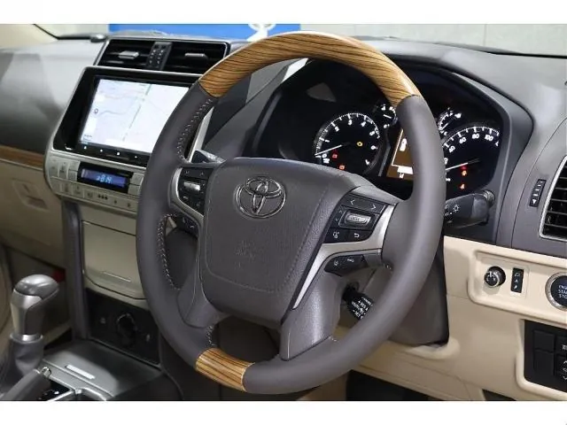 Toyota Land Cruiser Prado 2023 photo 4