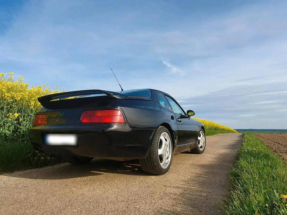 Porsche 968