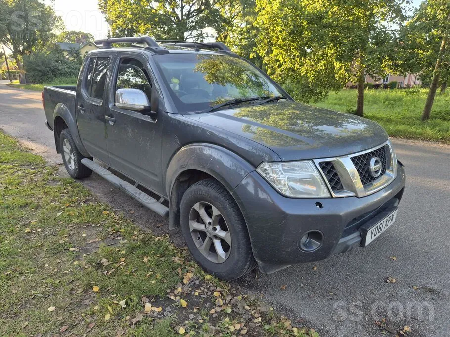 Nissan Navara 2011 photo 5