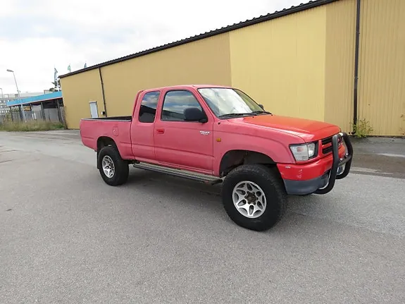 Toyota Hilux 1999 photo 2