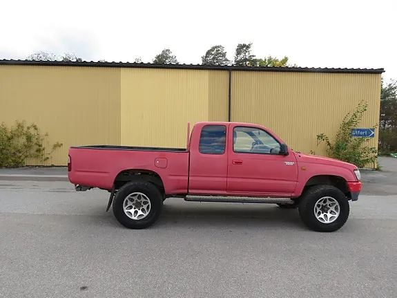 Toyota Hilux 1999 photo 4