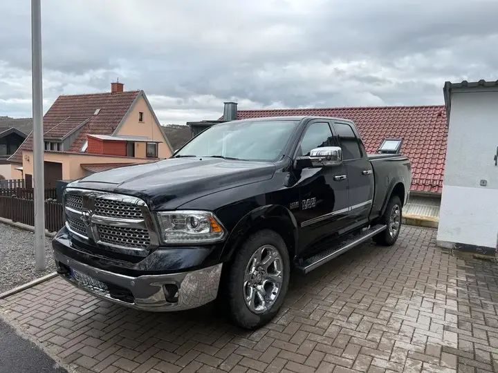 Dodge Ram 1500 Laramie