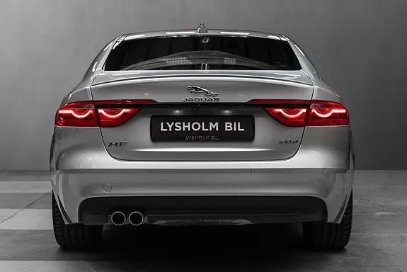 Jaguar Xf 2016 photo 5