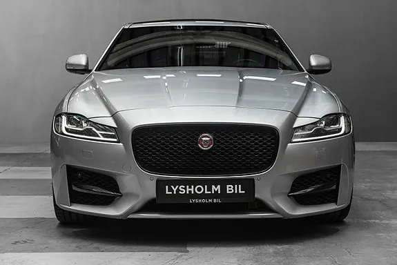 Jaguar Xf 2016 photo 4