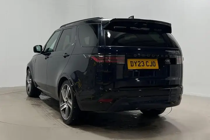 Land Rover Discovery 2023 photo 3