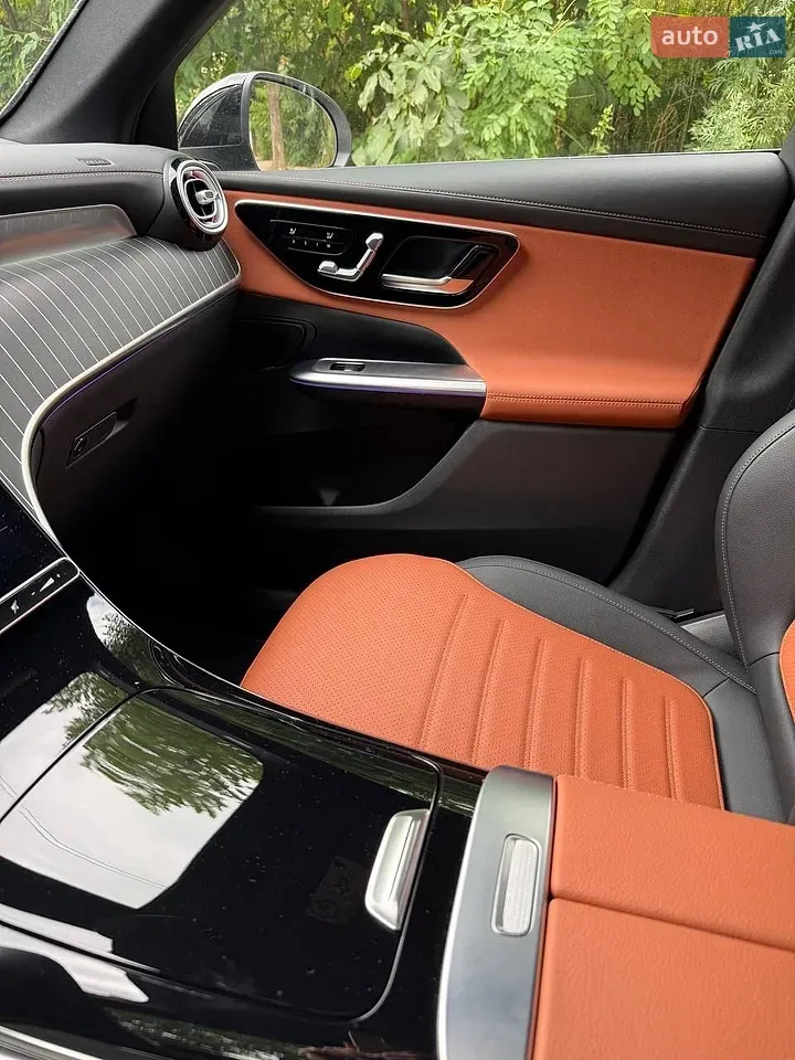Mercedes-Benz Glc-Class 2025 photo 3