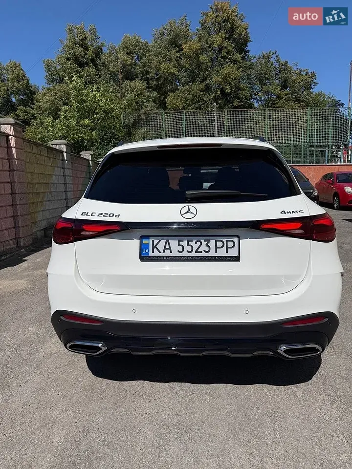 Mercedes-Benz Glc-Class 2025 photo 5