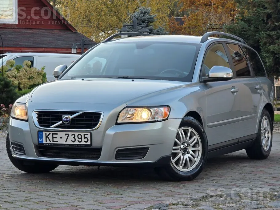 Volvo V50