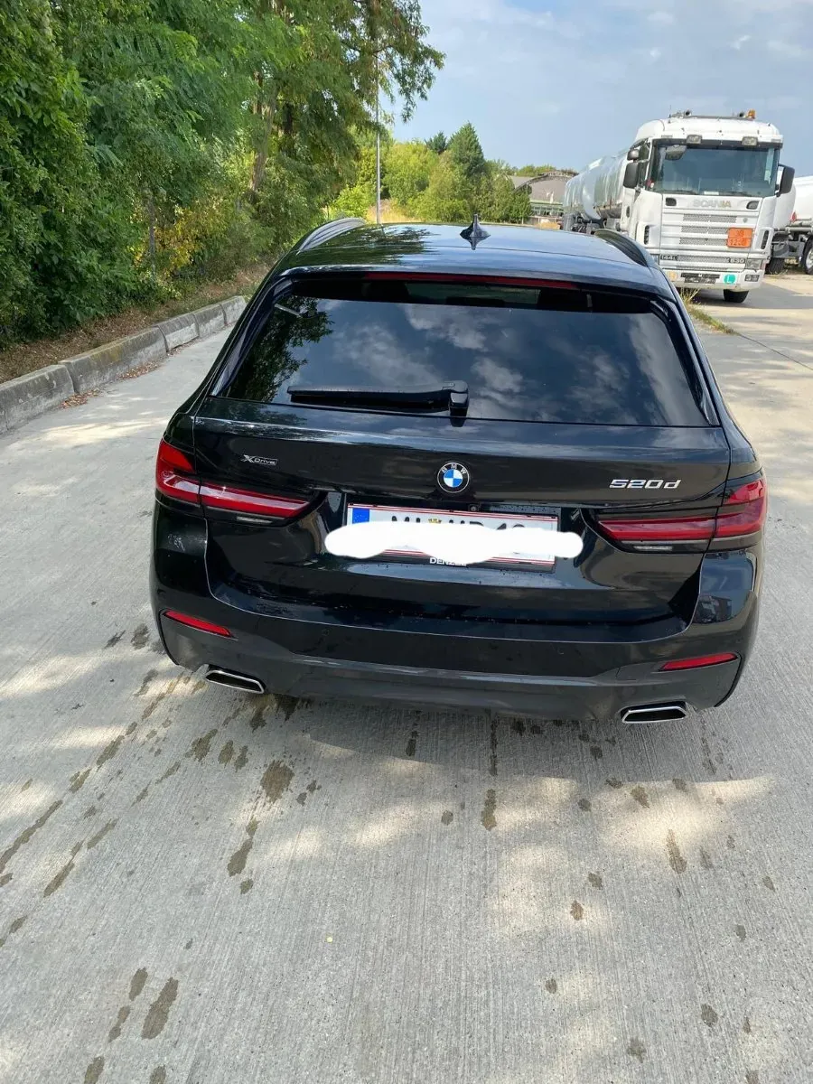 BMW 5 Series 2021 photo 2