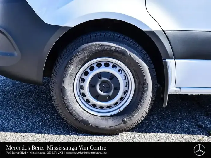 Mercedes-Benz Sprinter 2026 photo 5