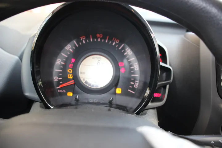 Peugeot 108 2018 photo 2