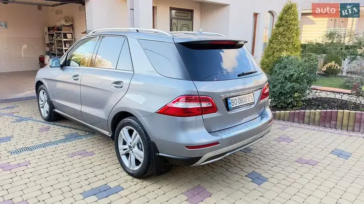 Mercedes-Benz M-Class 2015 photo 4
