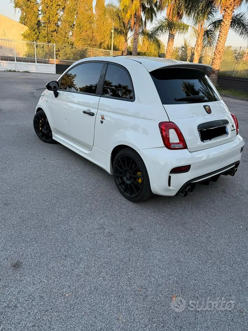 Abarth 500 2013 photo 2