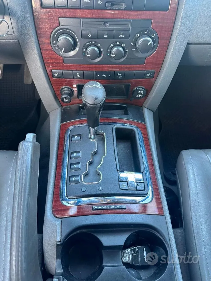 Jeep Grand Cherokee 2006 photo 4