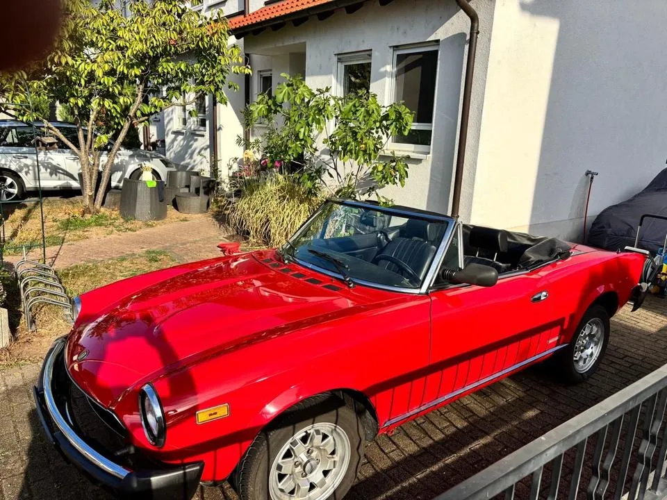 Fiat Pininfarina Spider124