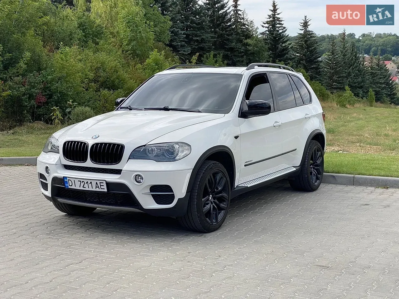 BMW X5 2010 photo 2
