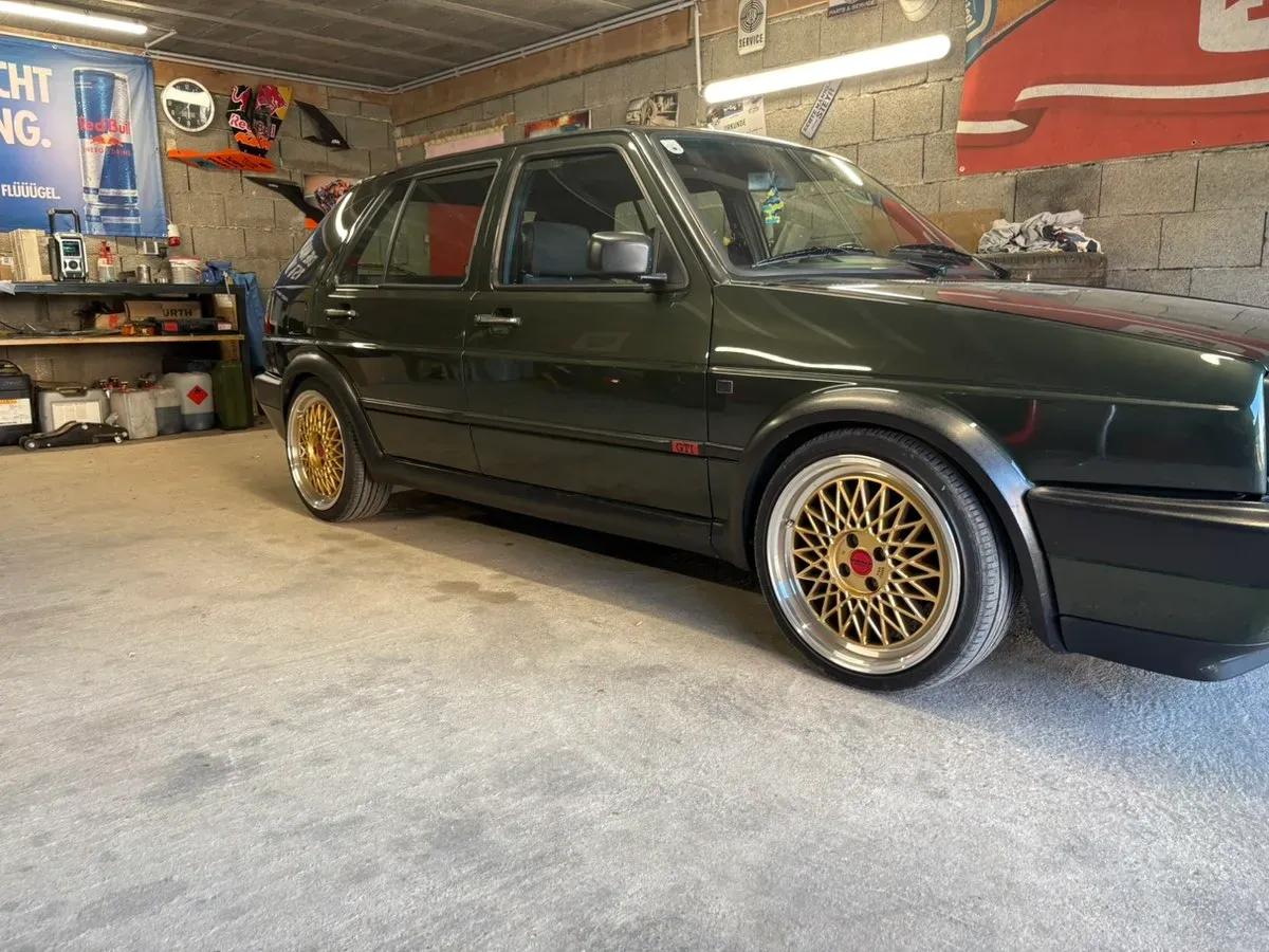 Volkswagen Golf 1989 photo 2