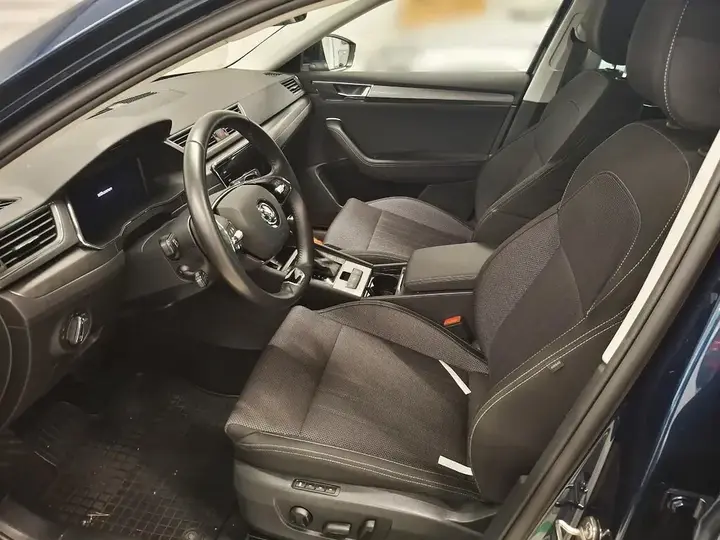 Skoda Superb 2022 photo 3