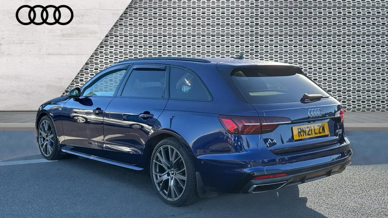 Audi A4 Avant 2021 photo 3