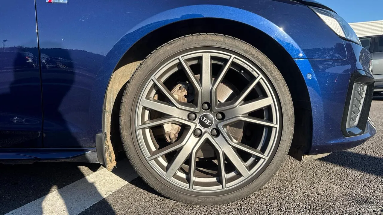 Audi A4 Avant 2021 photo 5