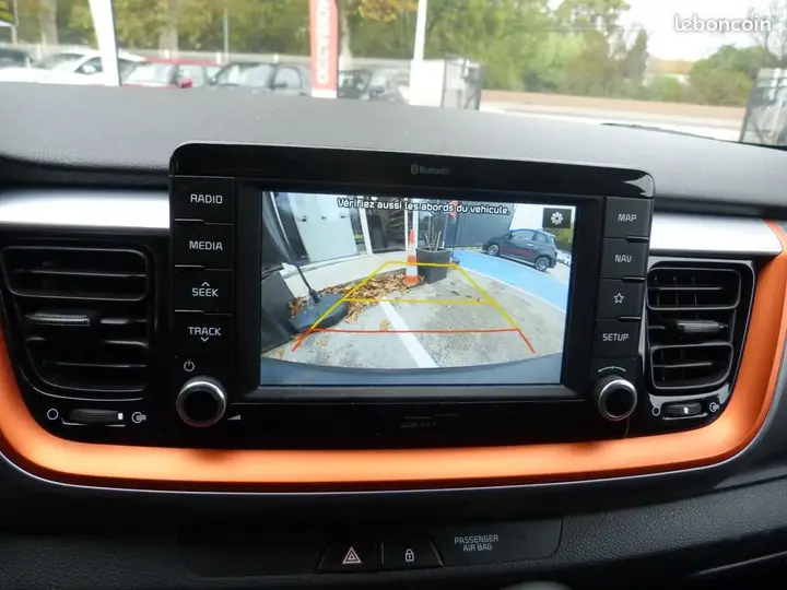 Kia Stonic 2018 photo 4