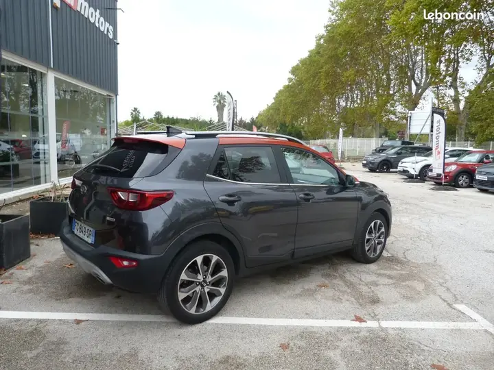 Kia Stonic 2018 photo 2