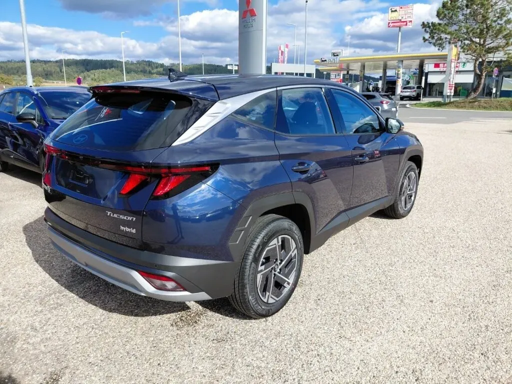 Hyundai Tucson photo 3