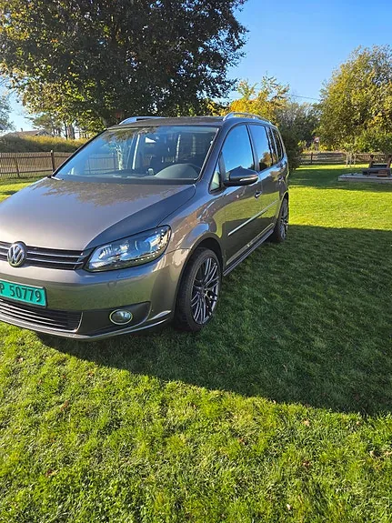 Volkswagen Touran 2014 photo 2