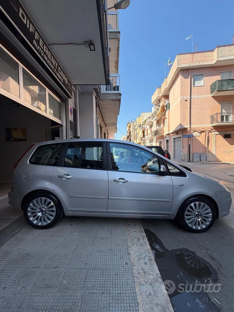 Ford C-Max 2009 photo 4