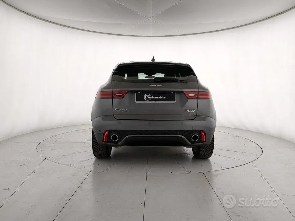 Jaguar E-Pace 2019 photo 4