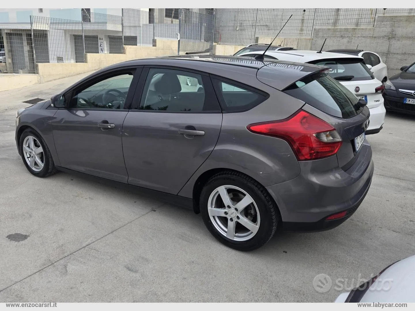 Ford Focus 2011 photo 4