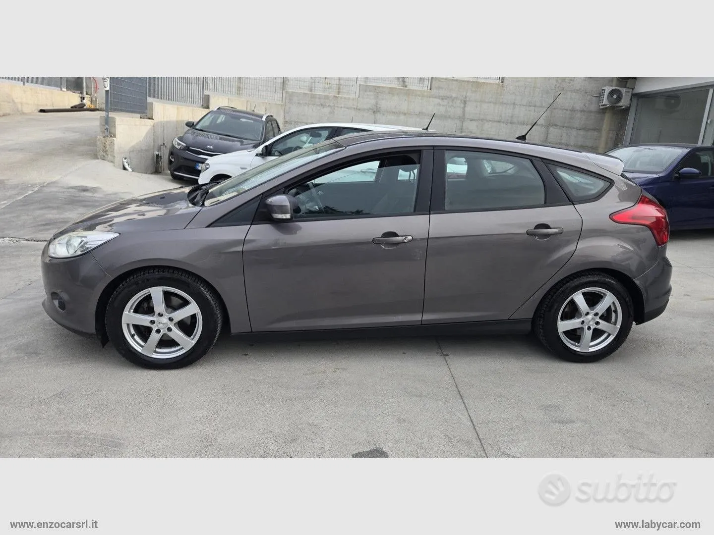 Ford Focus 2011 photo 3