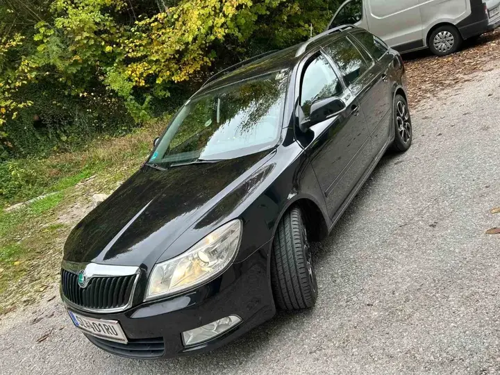 Skoda Octavia 2013 photo 2